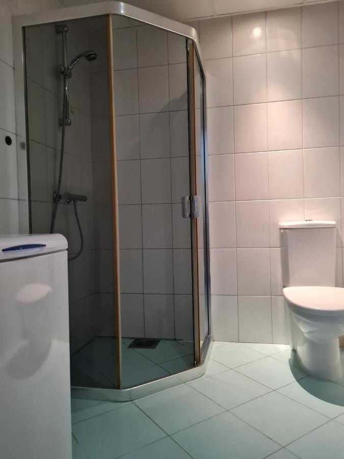 Cozy One Bedroom Apartment In City Center 塔林 外观 照片