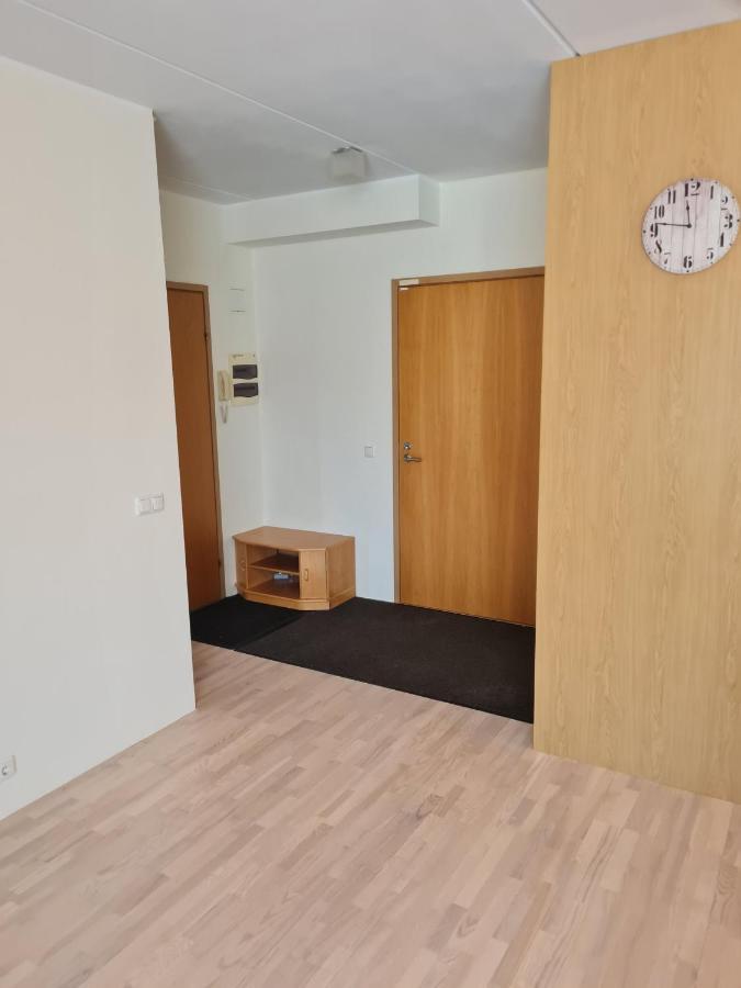 Cozy One Bedroom Apartment In City Center 塔林 外观 照片